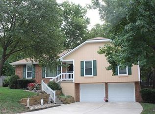 1324 SW 24th St, Blue Springs, MO 64015