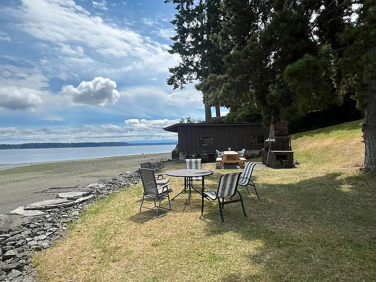 7620 Andrews Beach Rd NE — Photo 28