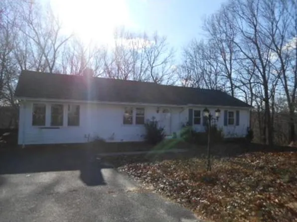 7 Byrd Ave, Johnston, RI 02919