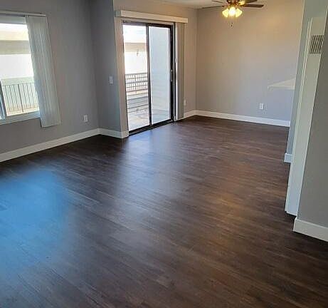 3rd image of 1046 Marine Ave #4