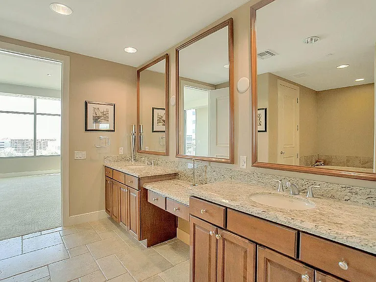 2211 E Camelback Rd #604 — Photo 20
