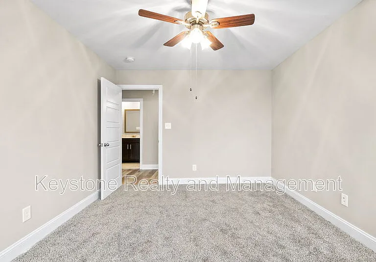 1237 Cardinal Creek Dr — Photo 9