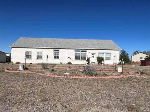 5207 County Road P, Wiggins, CO 80654