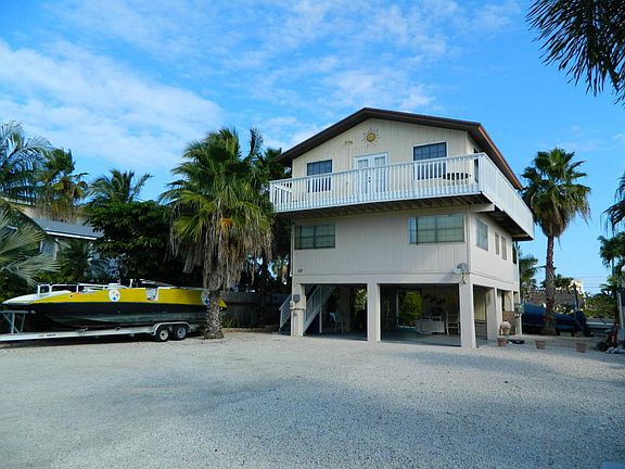 2nd image of 177 Caribbean Dr E
