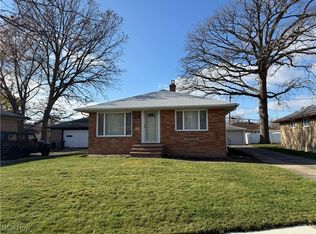 4830 Autumn Ln, Brooklyn, OH