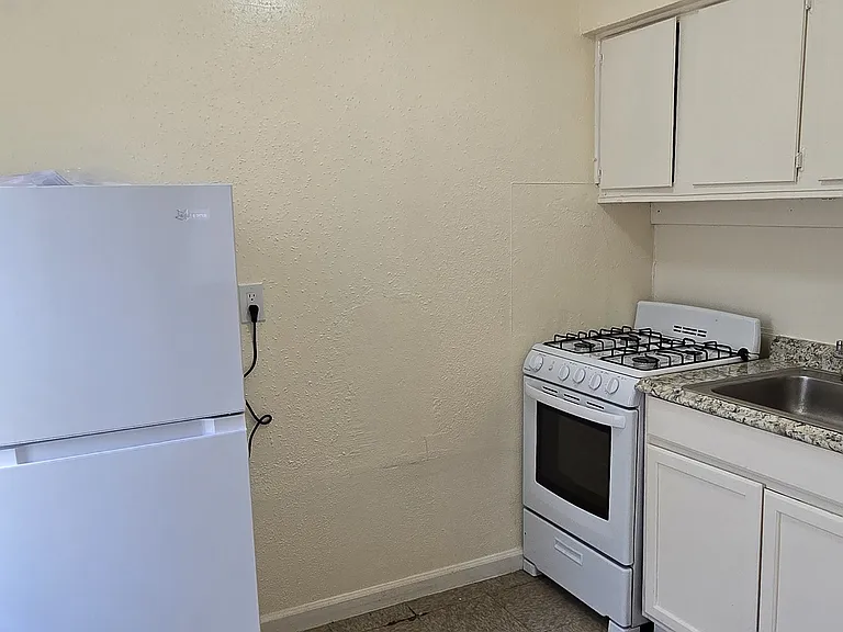 3602 Rosedale Ave #10 — Photo 7