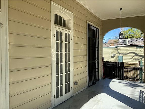 3rd image of 1816 Napoleon Ave