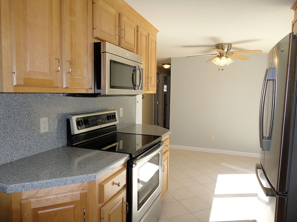 2nd image of 3 Willow Ct
