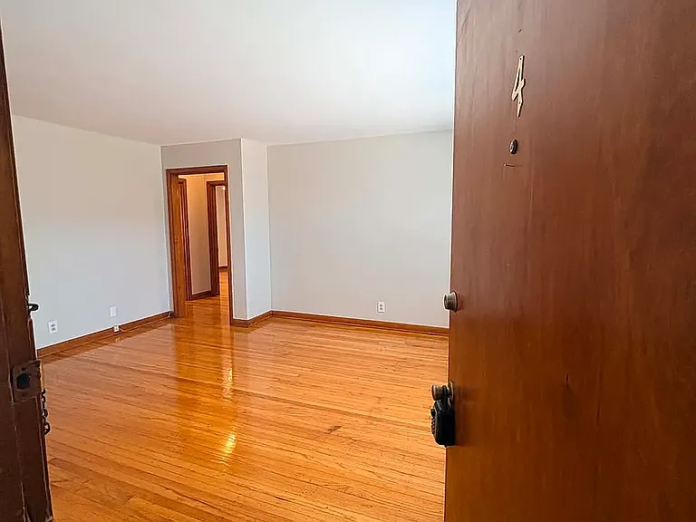 3815 Nanz Ave — Photo 7