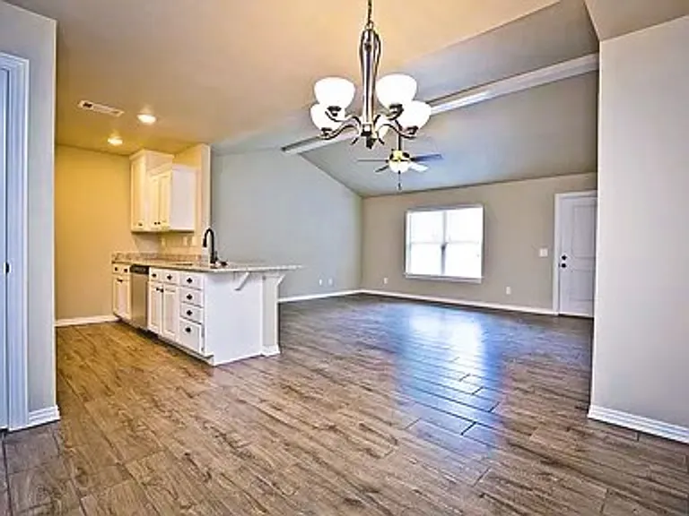 1700 S Dixieland Rd #115 — Photo 3