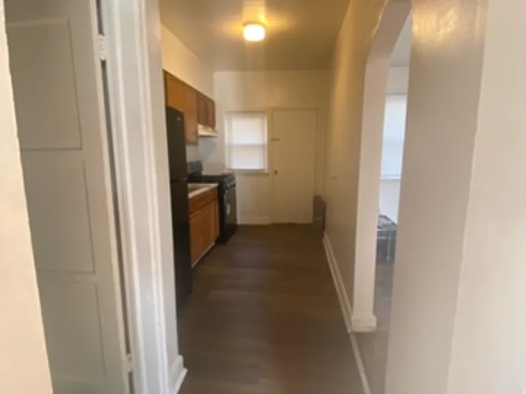 2454 W Cold Spring Ln — Photo 3