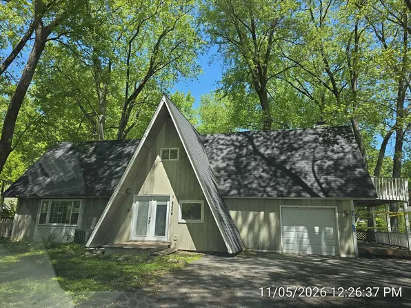 8506 Riley Rd, Wonder Lake, IL 60097