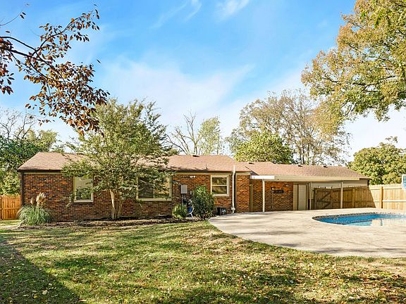 4th image of 4900 Trousdale Dr