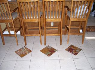 6733 Hibiscus Dr, Lemon Grove, CA 91945