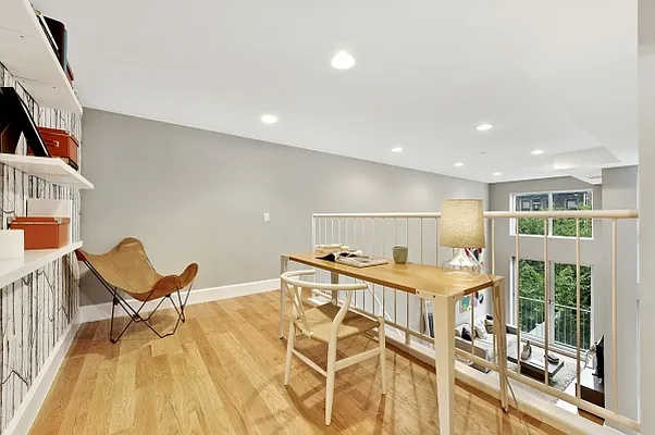 Rented by MNS | media 92