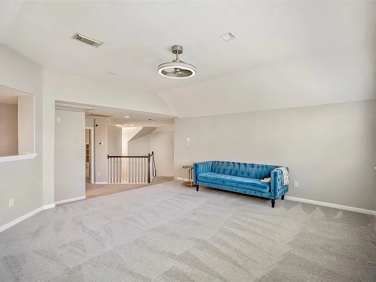 17603 Fall River Pass Ct — Photo 37
