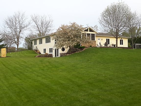 2nd image of 7551 N Orchard View Dr
