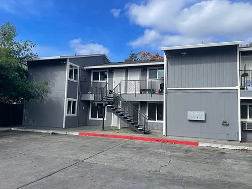 721 Oak St Downtown Stockton Photo 1