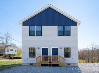 220 & 222 Lower Edgewood Rd, Candler, NC 28715