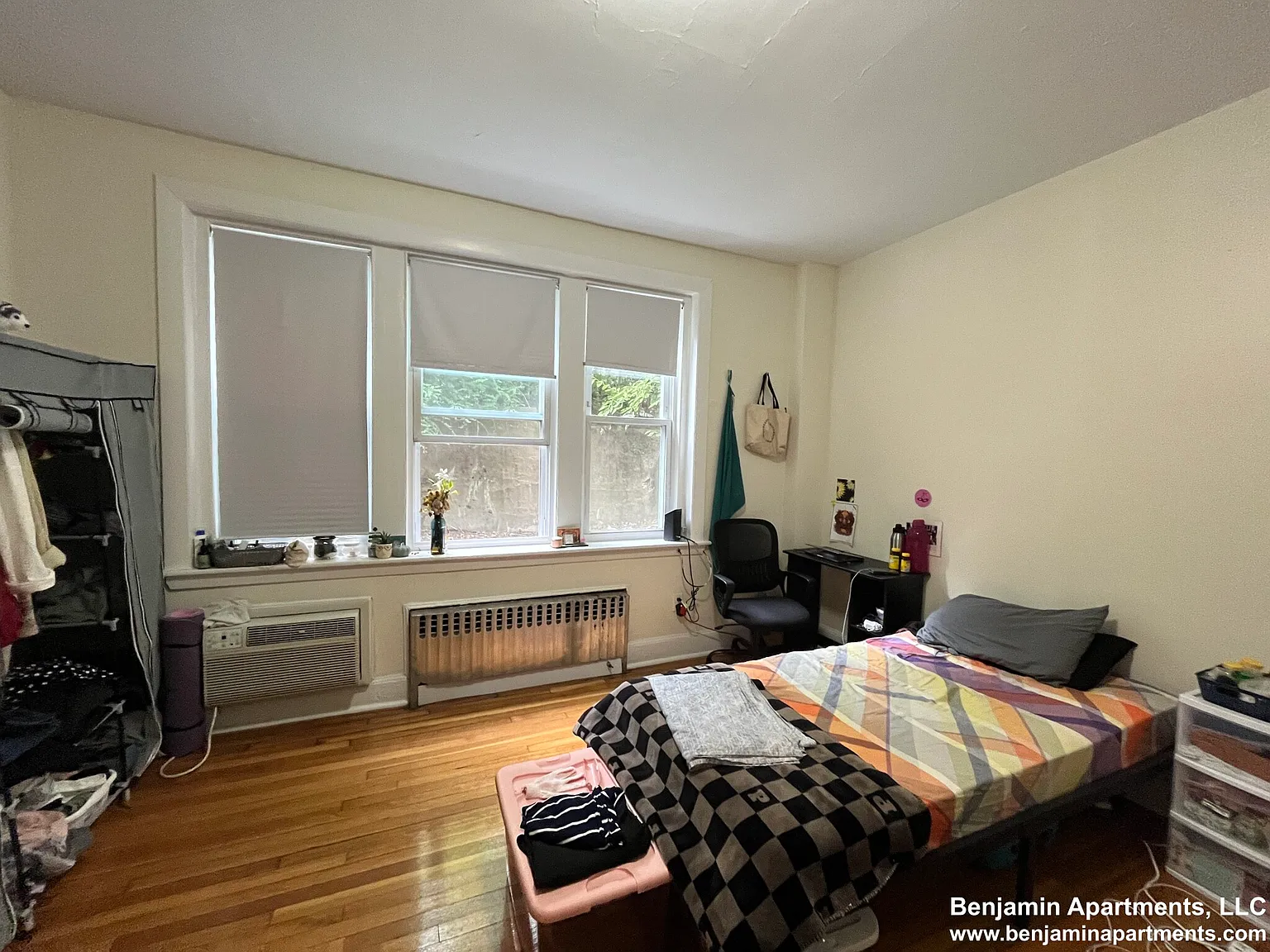1 bed, $2,400 — Photo 1