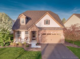 819 Colchester Dr, Oswego, IL 60543