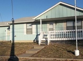 406 N Olive St, Garnett, KS 66032