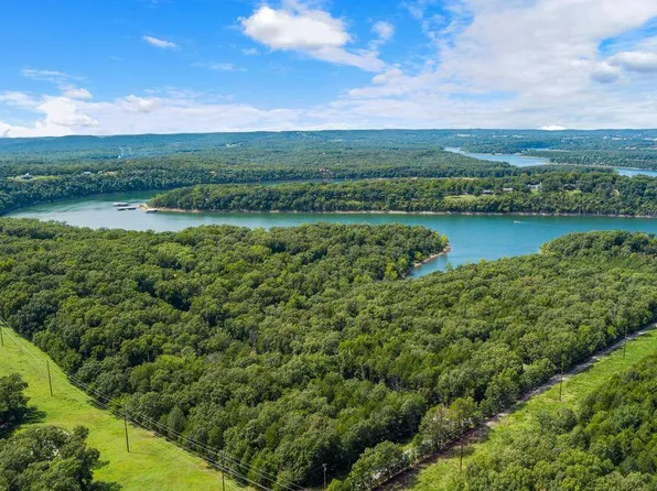 000 Pecan Lane, Golden, MO 65658