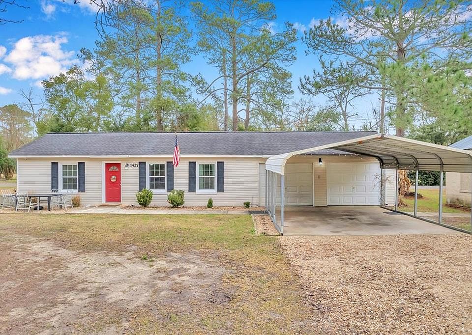 1427 Tallokas St, Moultrie, GA 31768 Zillow