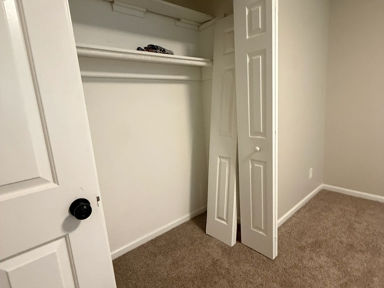 3 bed, 1684 sqft, $700 — Photo 2