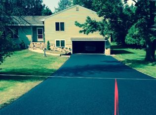 55 Lyndon Rd, Fayetteville, NY 13066