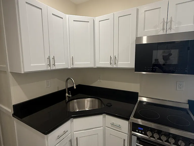 13 Haviland St #1 — Photo 4