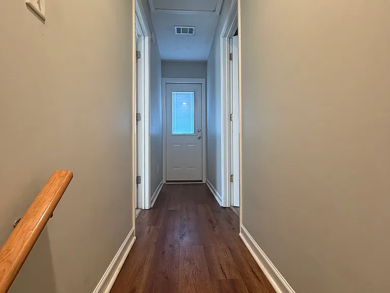927 Lakeview Dr — Photo 20