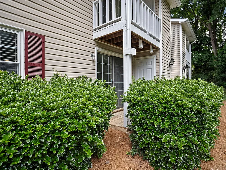 5659 Hornaday Rd #B — Photo 3