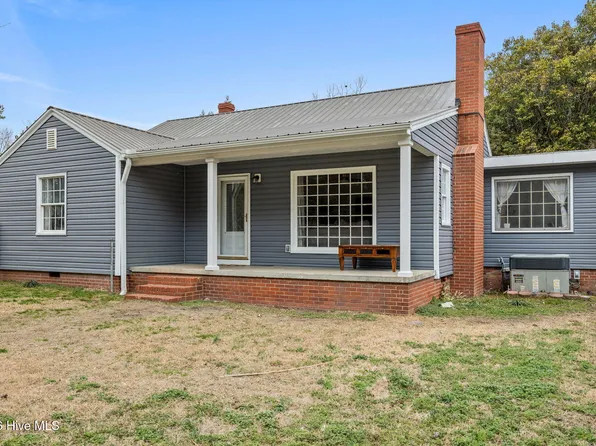 104 W Old Road, Lillington, NC 27546