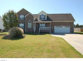 302 Magnolia Ln, Archdale, NC 27263