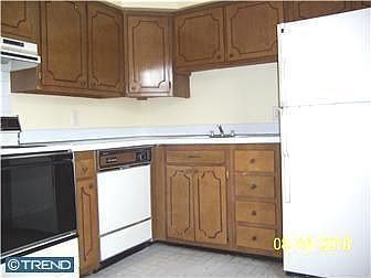 3rd image of 322 Edmonds Ave