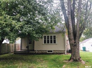 430 Jennings Ave, Farmington, IL 61531