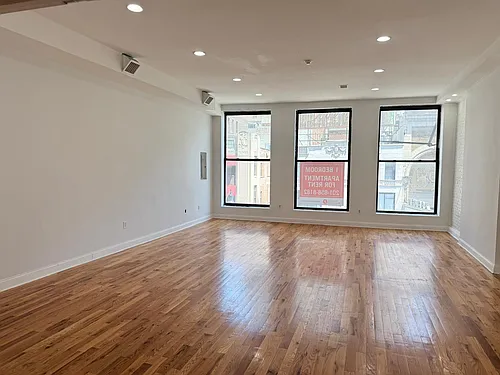 194 Market St #300 Photo 1