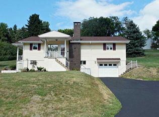 124 Mill Hill Rd, Elizabeth, PA 15037