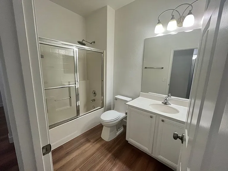 3816 Waynesvill St — Photo 54