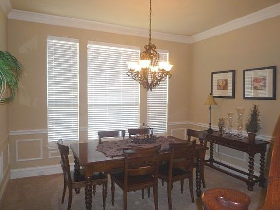 Formal Dining