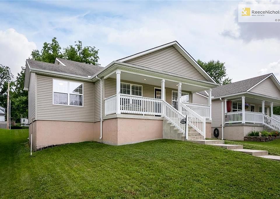 Great curb appeal just waiting for someone to put their personal stamp on landscaping and porch decoration.