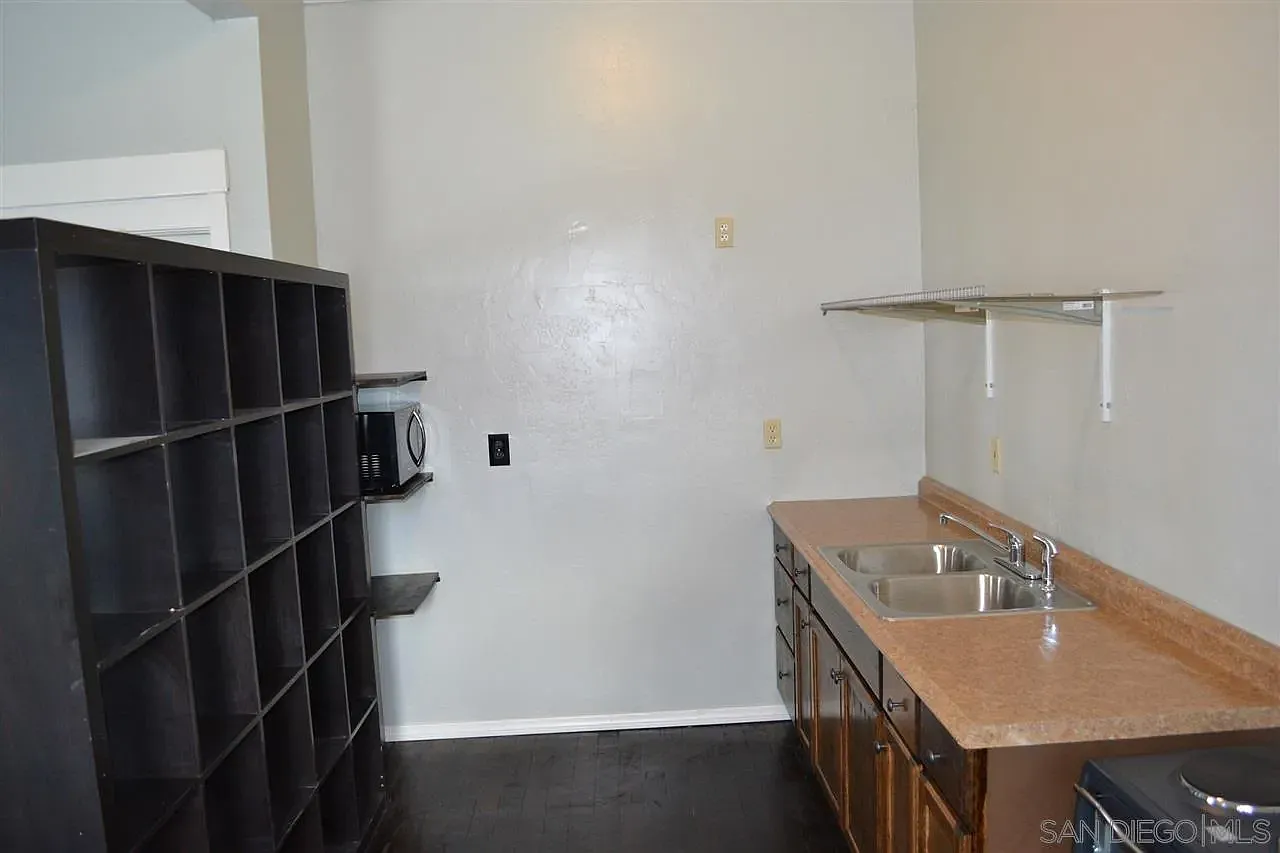 1 bed, 1.0 bath, 700 sqft, $1,595 — Photo 4
