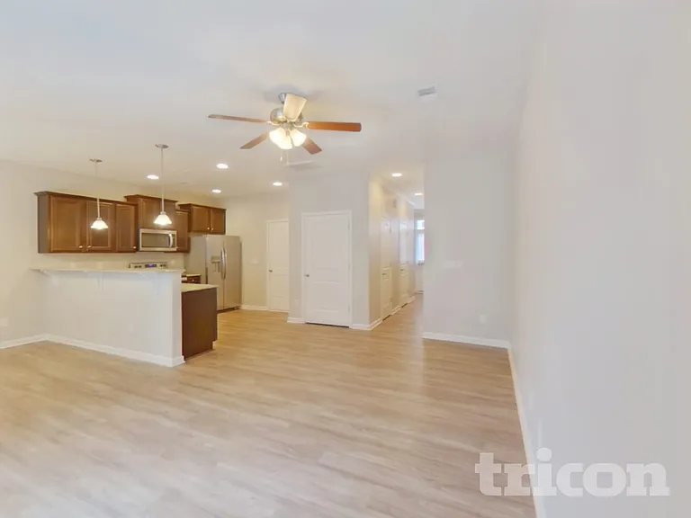 821 Dawsons Park Way — Photo 3