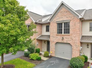 469 Waverly Wood Dr, Harrisburg, PA 17110