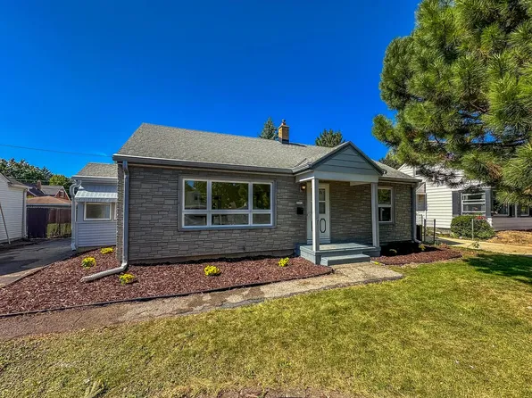 2451 South 82nd STREET, West Allis, WI 53219