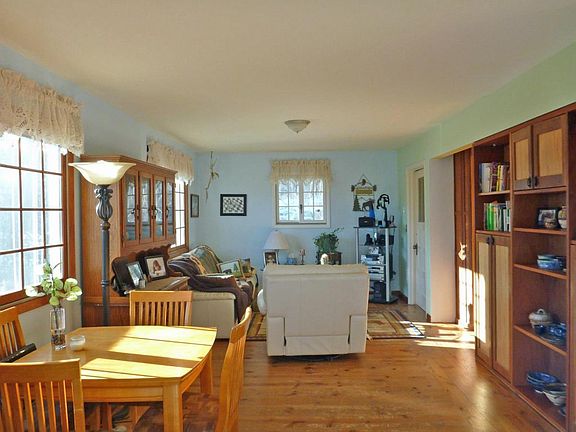 COMBINATION LIVING ROOM AND DINING ROOM
