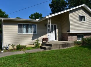 1074 Kevin Dr, Akron, OH 44313