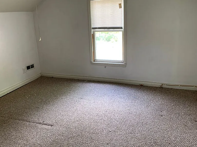 524 S Washington St — Photo 19