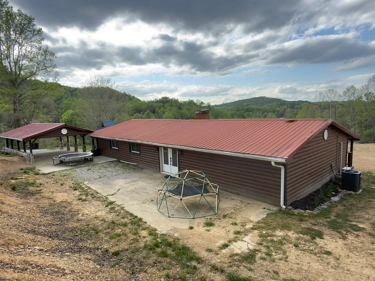 Building Photo - 1640 Meadow Creek Rd